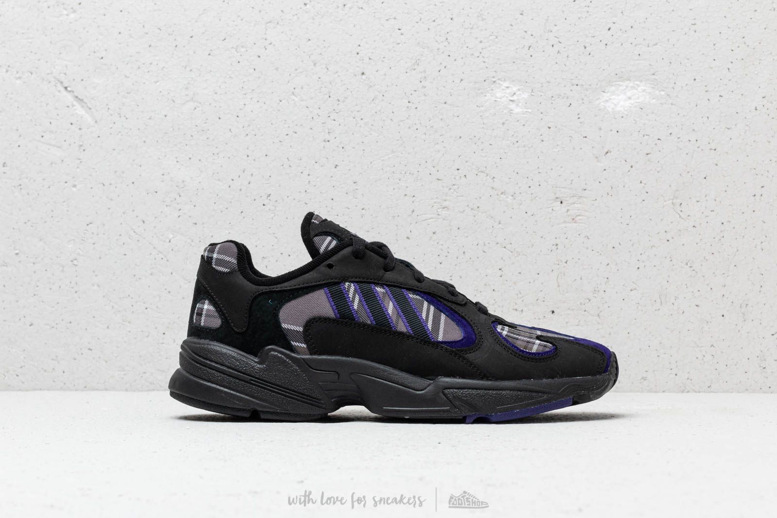 Acquisto adidas top yung 1