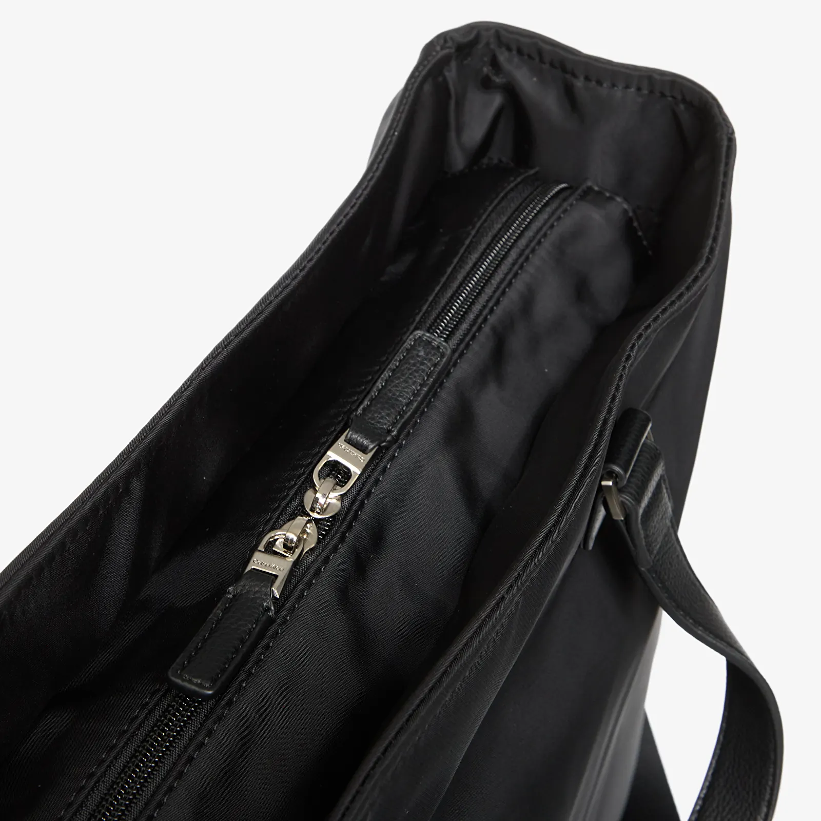 Men's Shoulder Bags Calvin Klein Ssnl Raised Logo Tote Black