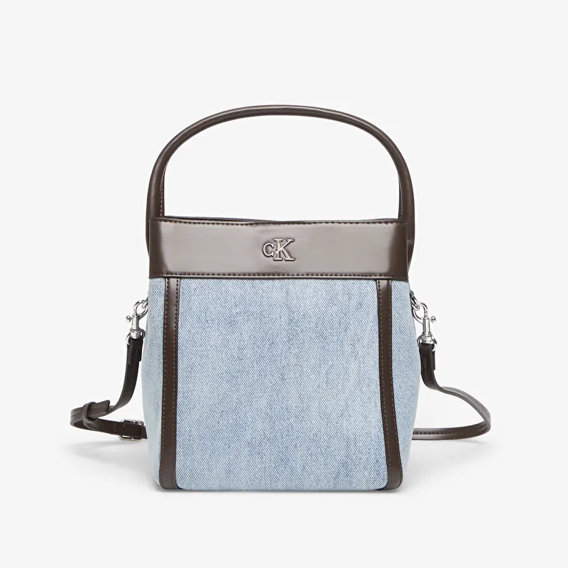 Чанта Calvin Klein Ck Denim Bucket With Strap LIGHT WASH DENIM