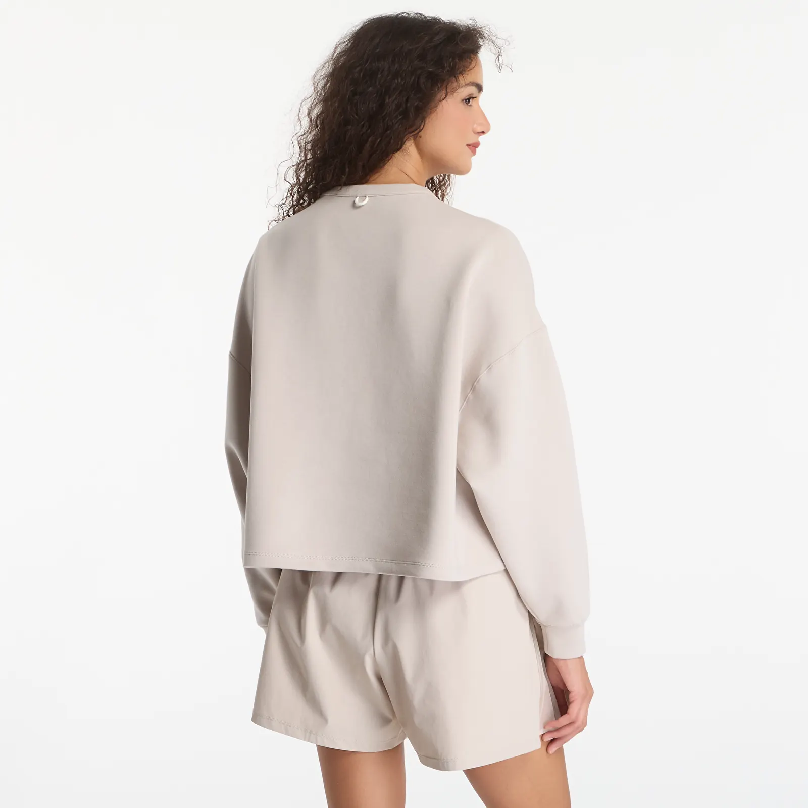Hættetrøjer til kvinder Nike 24.7 ImpossiblySoft Women's Dri-FIT Oversized Crew-Neck Top Cream Ii/ Cream Ii/ College Grey
