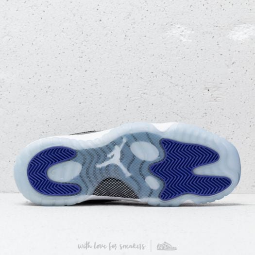 Chaussures et baskets femme Air Jordan 11 Retro GS White Black