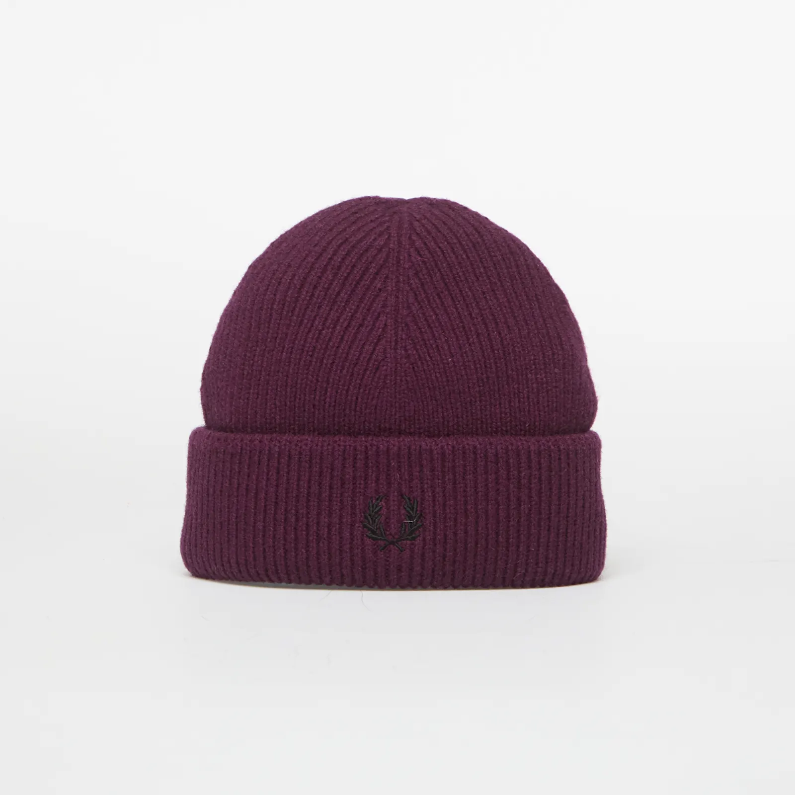 Men's hats FRED PERRY Classic Wool Beanie Plum