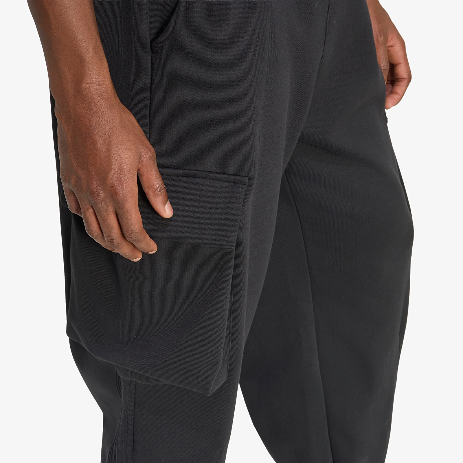 Jogger bikses adidas Premium Essentials Loose Cargo Black