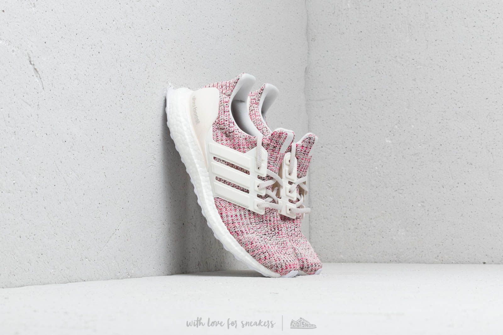 Buty damskie adidas UltraBOOST W Chalk Pearl/ Cloud White/ Shock Pink