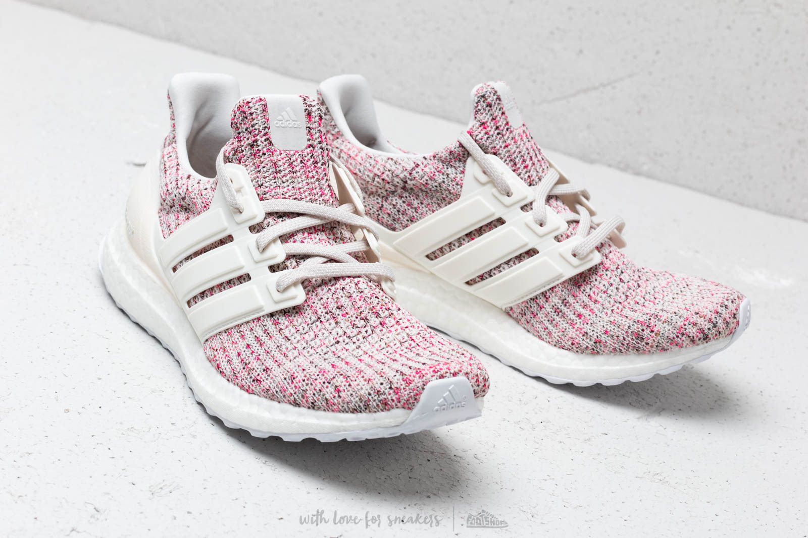 Women s shoes adidas UltraBOOST W Chalk Pearl Cloud White Shock
