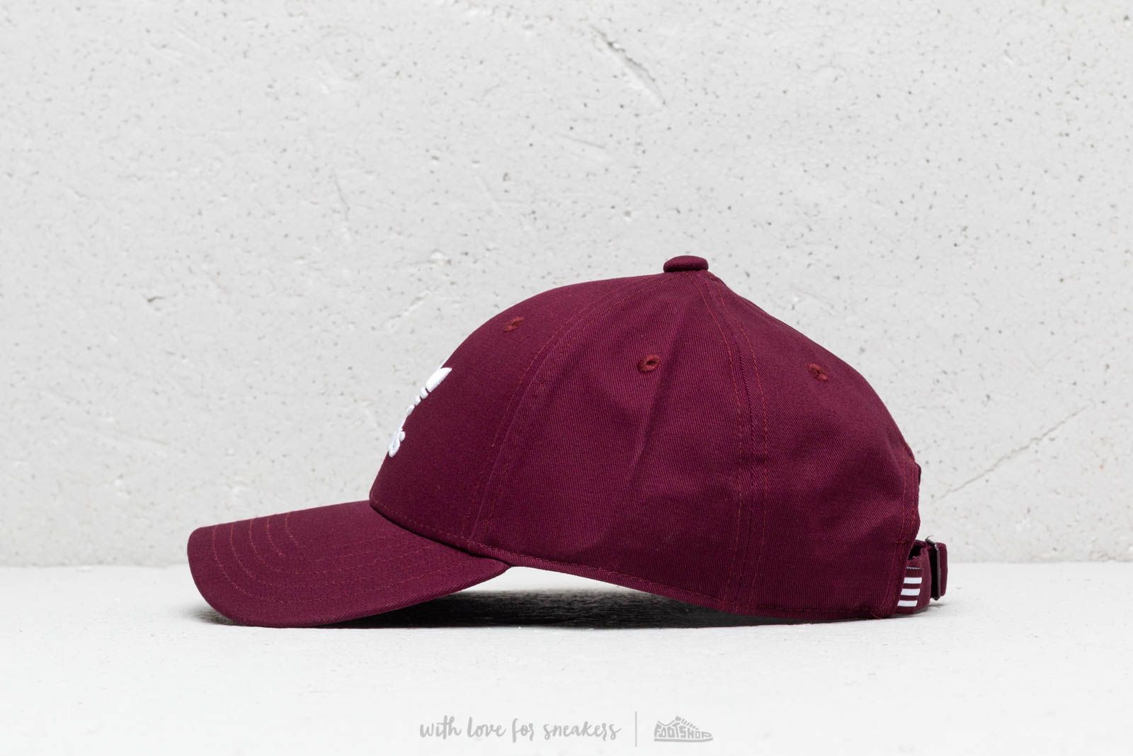 Adidas maroon cap online