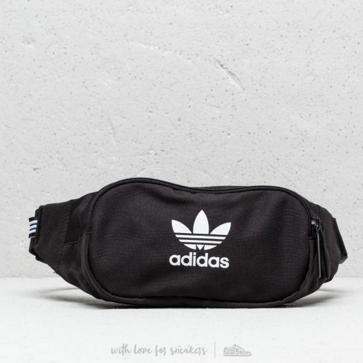 Adidas originals essential crossbody bag 2025