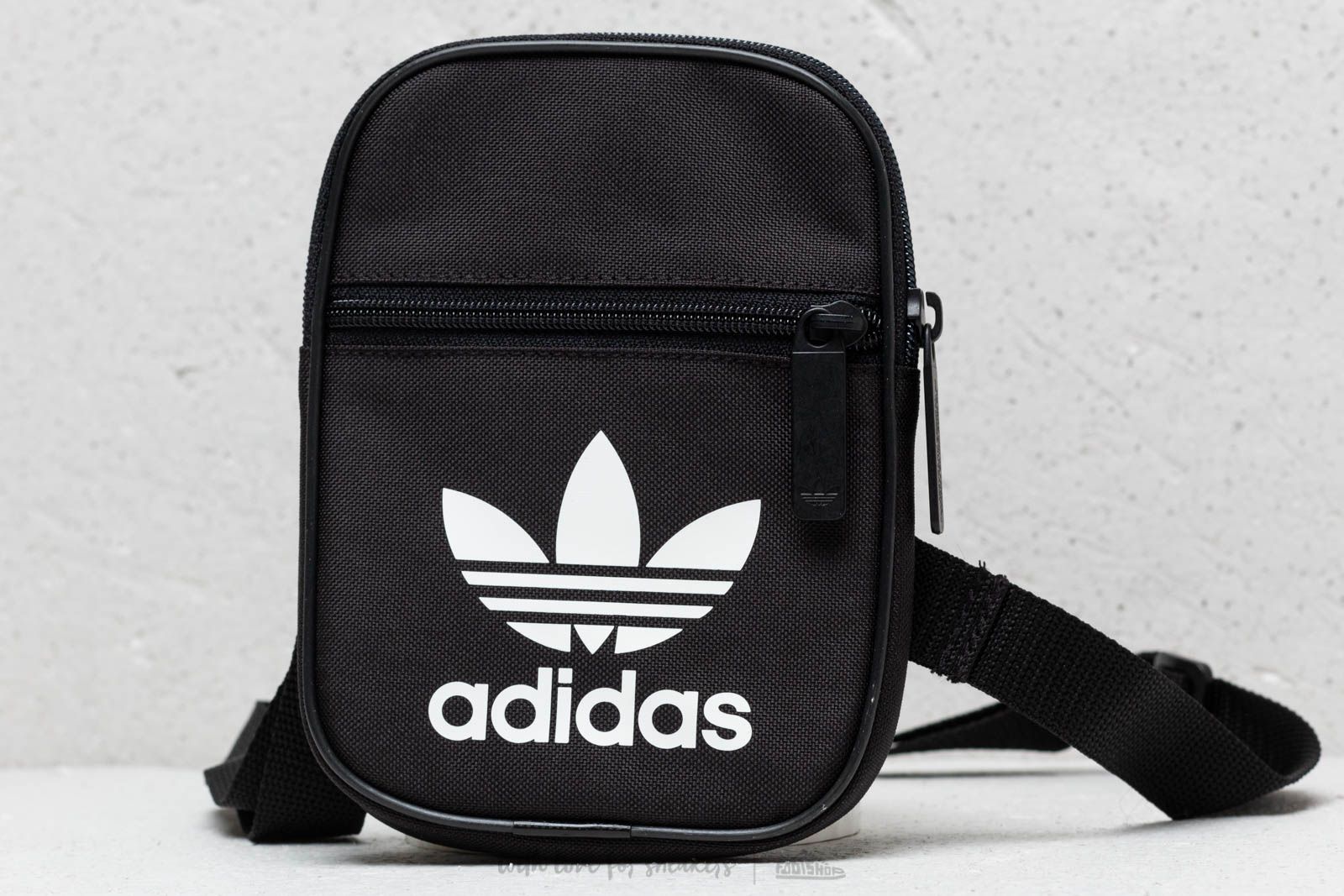 Accessories adidas Trefoil Festival Bag Black White Footshop