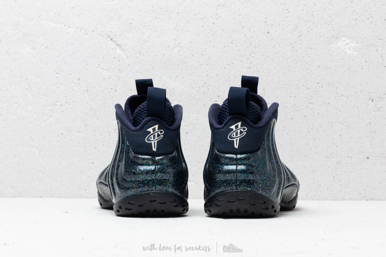 Foamposite fashion obsidian glitter