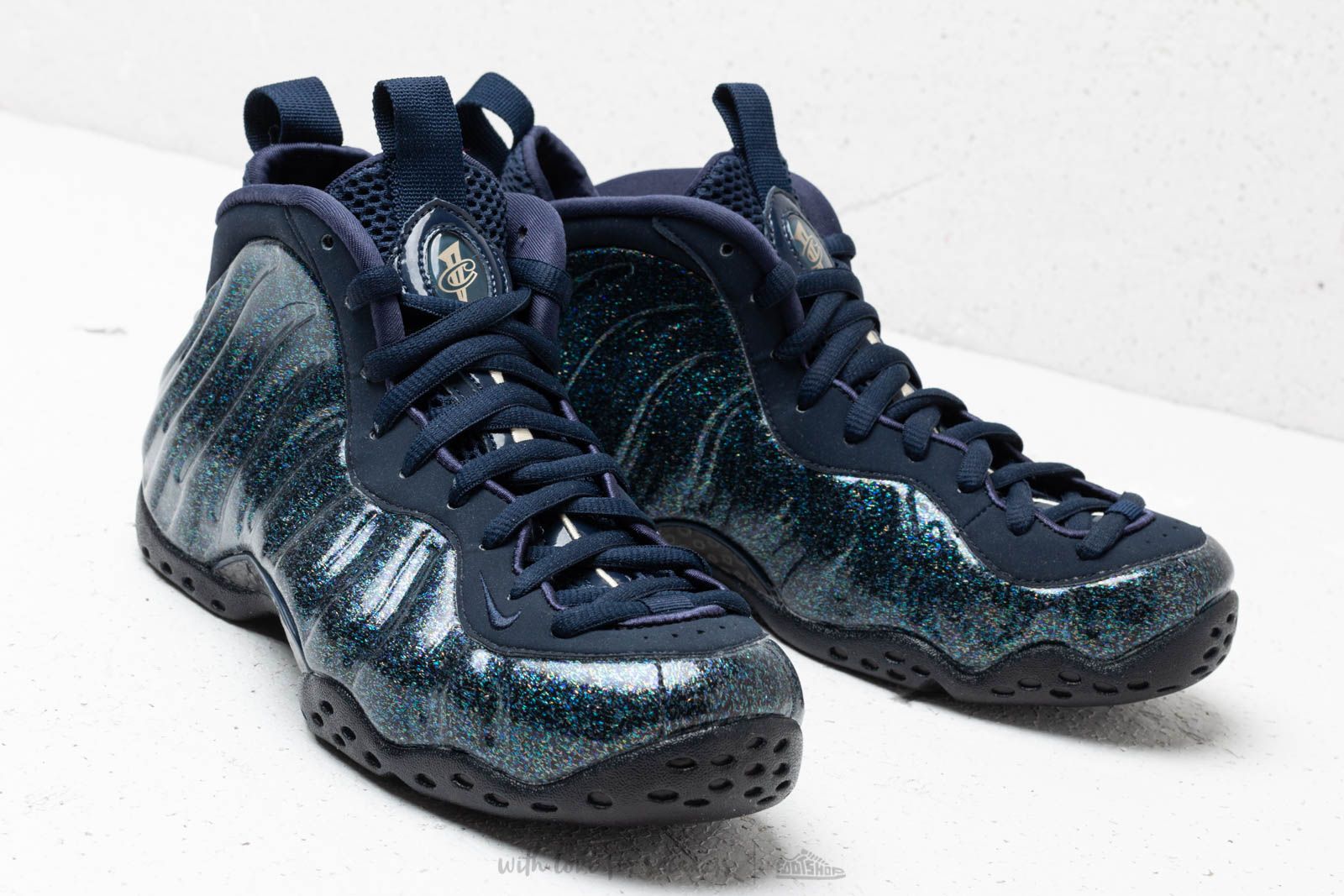 Obsidian foamposite sales