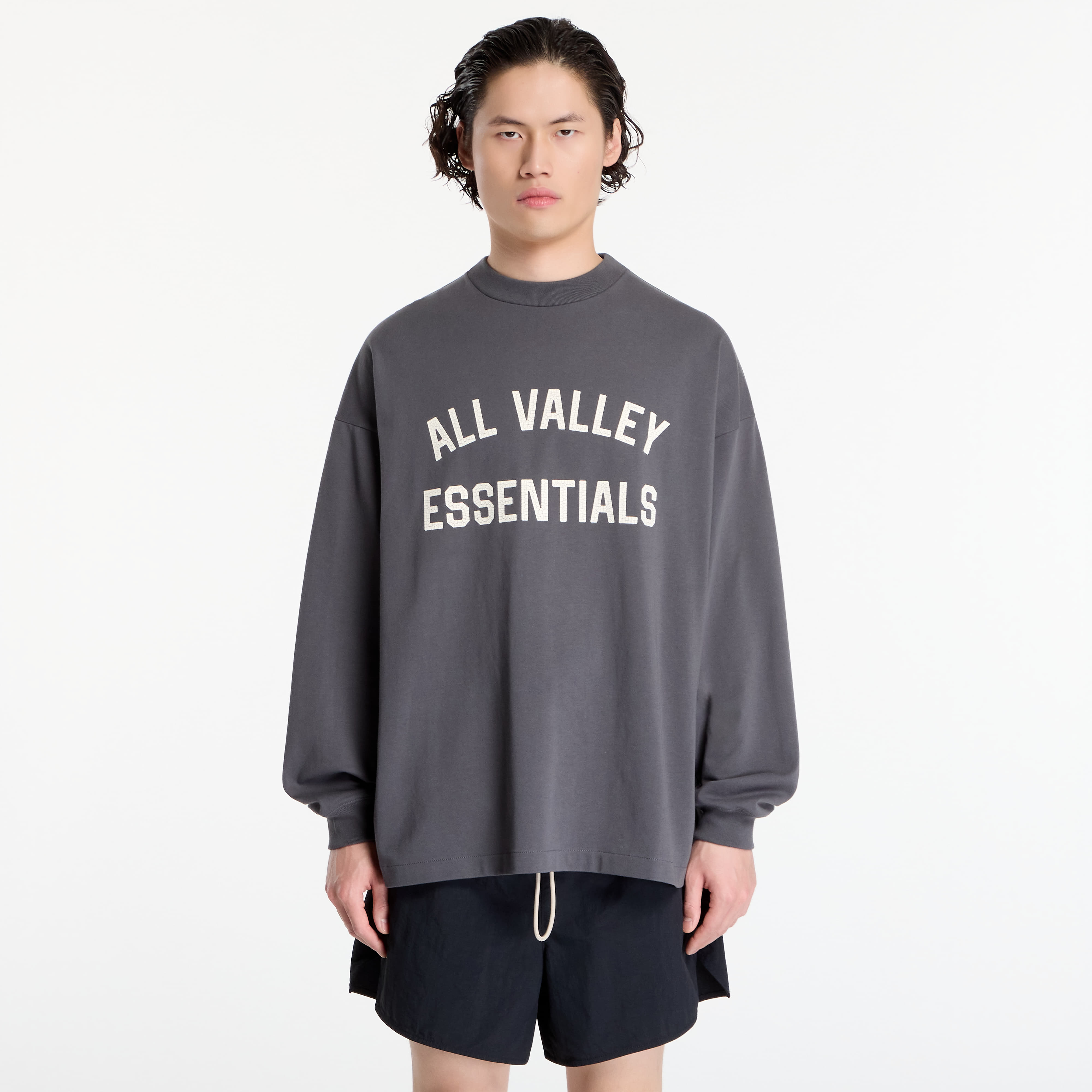 Тениска Fear Of God Essentials Merch Long Sleeve Tee Iron Grey XS