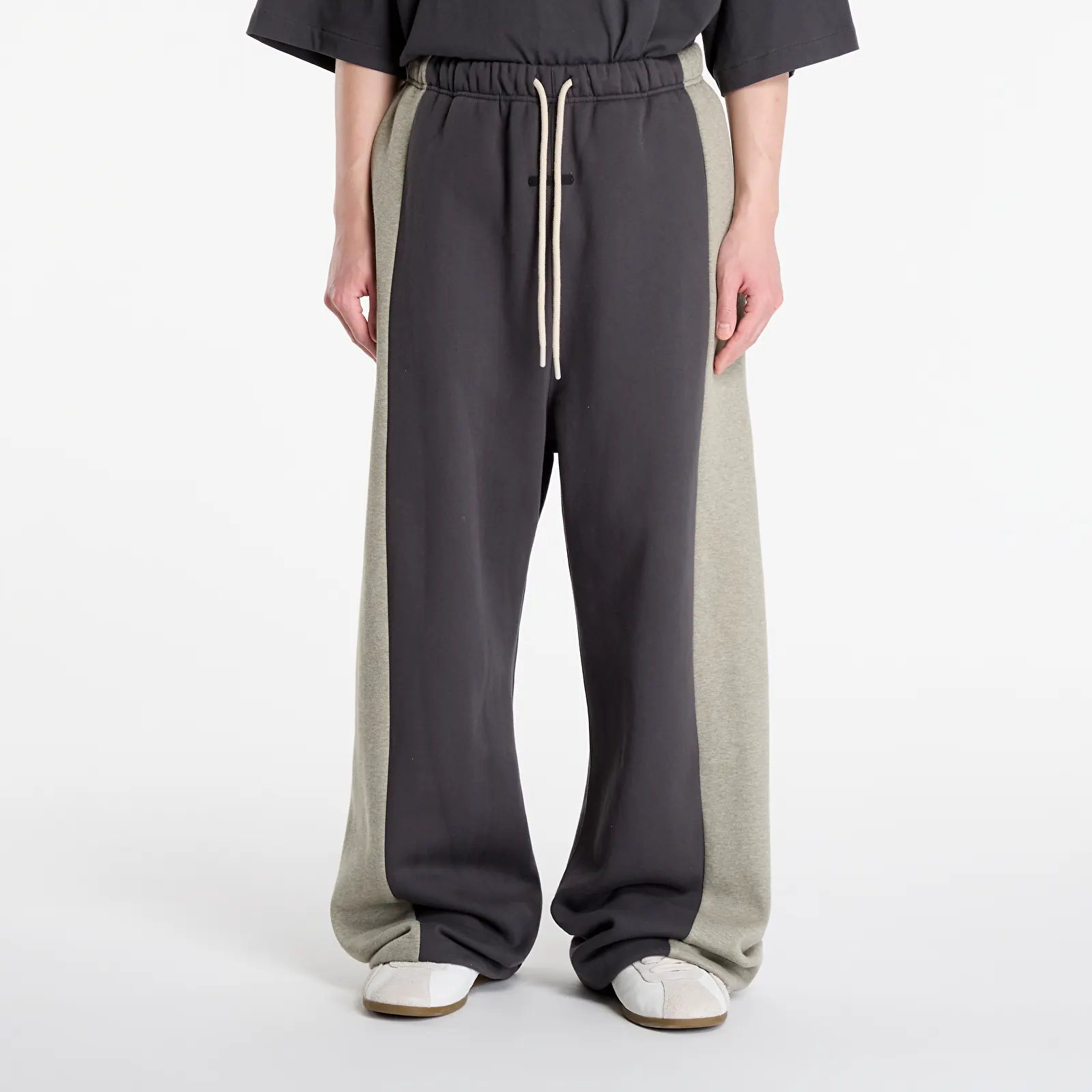 Jogger Pants Fear Of God Essentials Panelled Lounge Pant Iron Grey/ Seal Heather