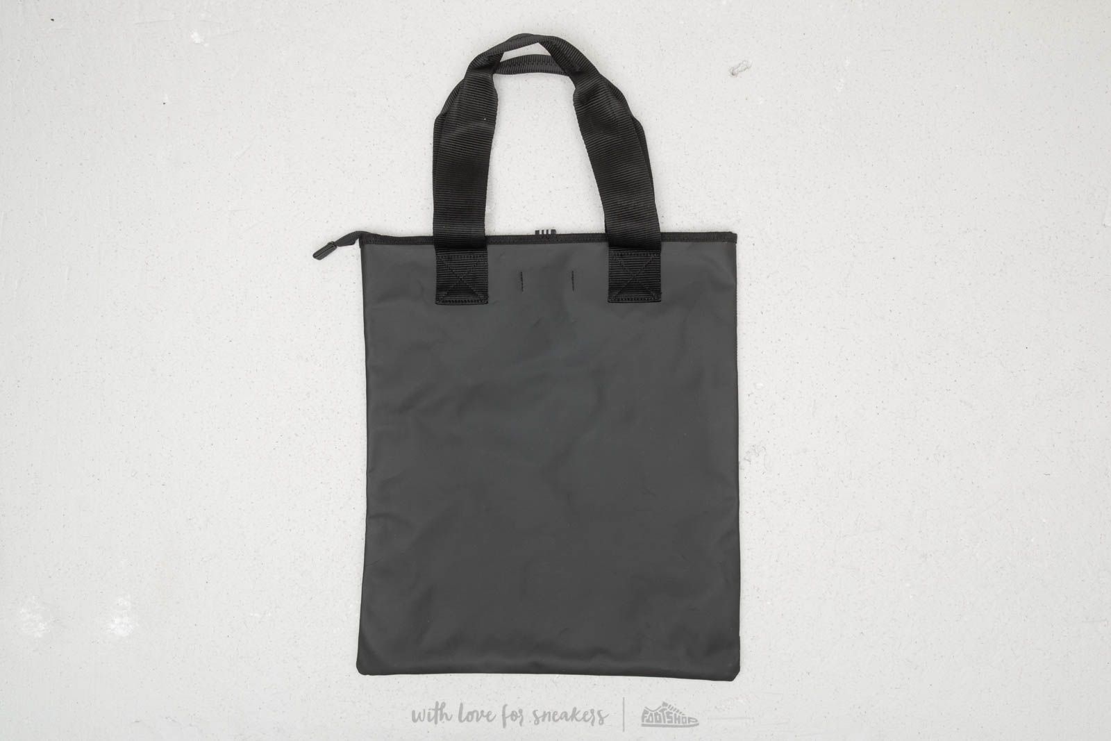 Umhängetaschen adidas Shopper 3D Black