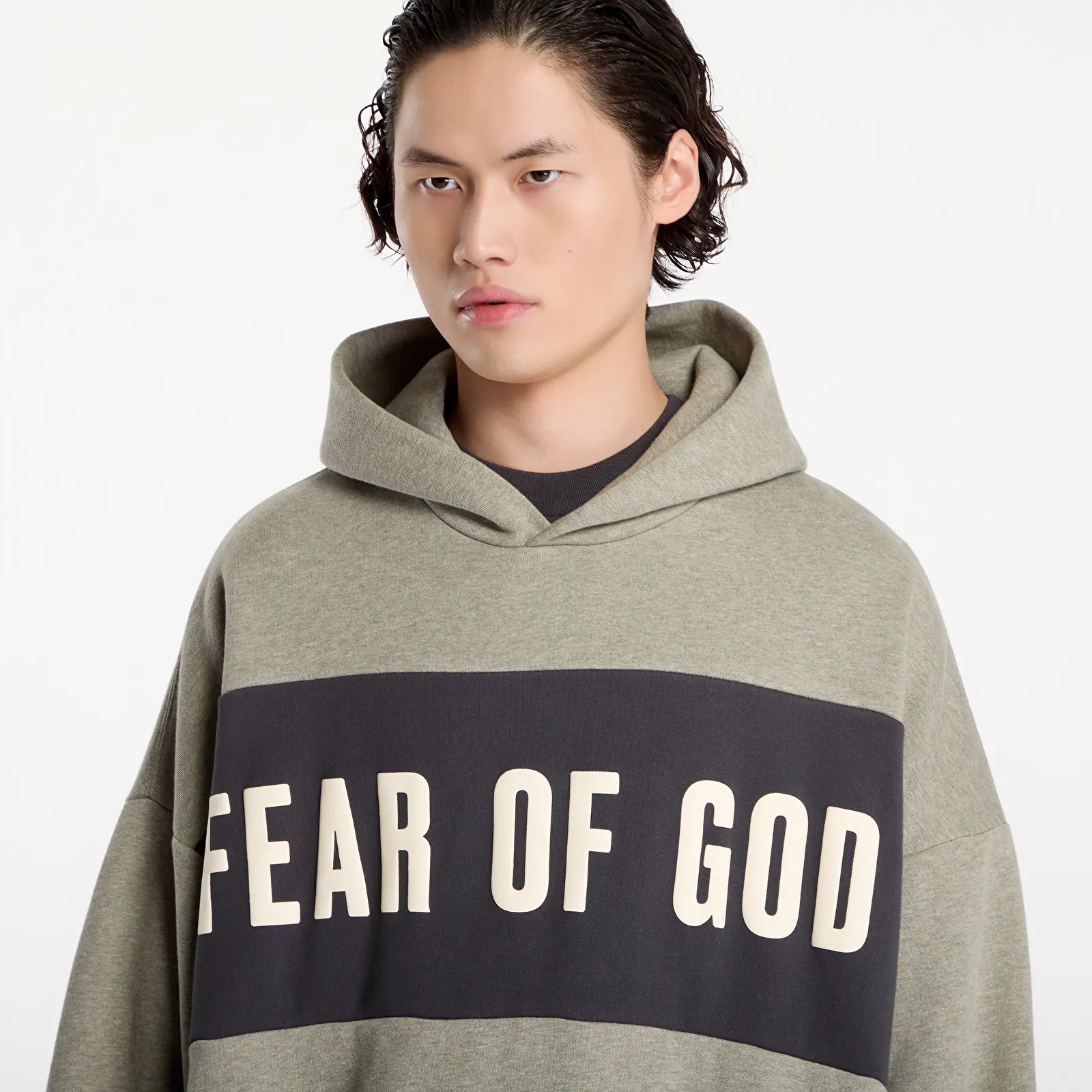 Kapuutsikud ja kampsunid Fear Of God Essentials Cropped Relaxed Panelled Hoodie Seal Heather/ Iron Grey