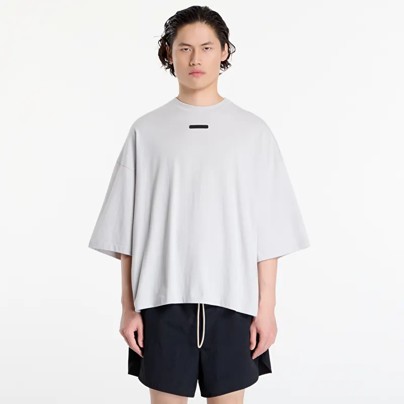 T-shirt Fear Of God Essentials Merch Tee Overcast