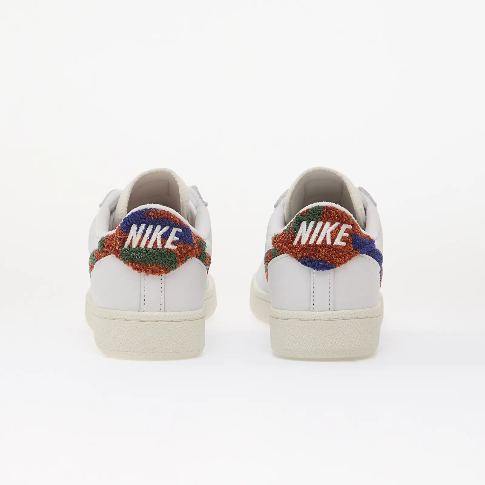 Miesten kengät Nike Tennis Classic Cs Prm Terry 2 White/ White-Sail-Safety Orange
