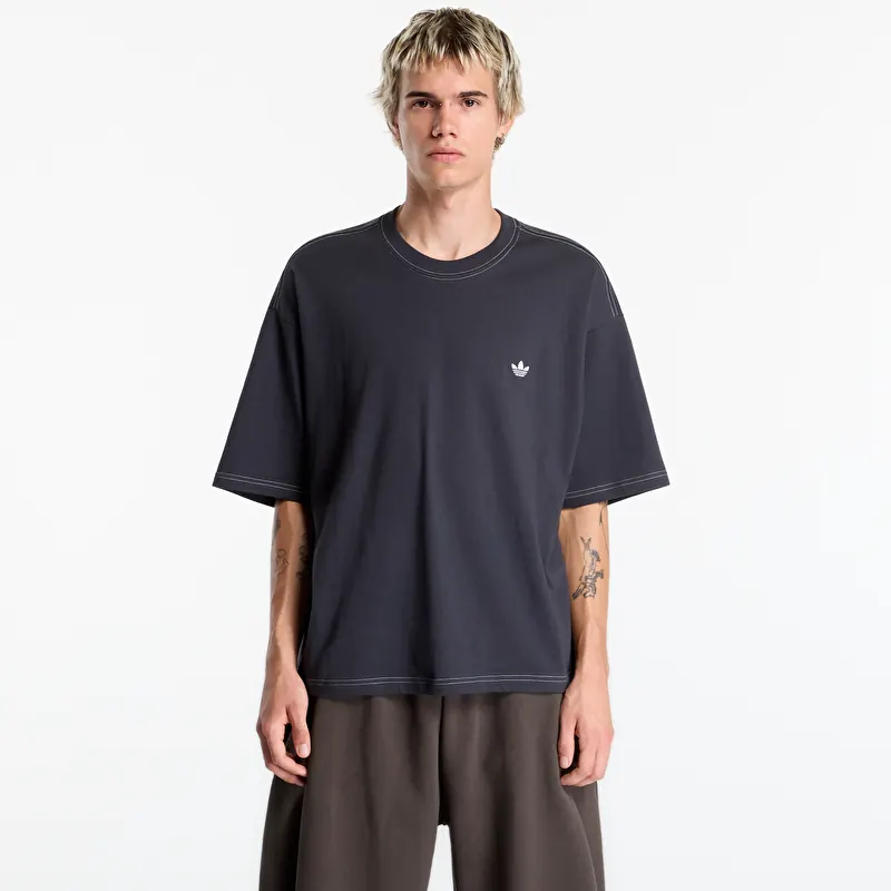 T-Shirt adidas Contrast Oversized T-Shirt Carbon