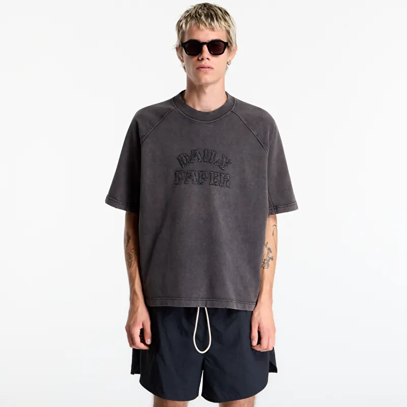 T-Shirt Daily Paper Raglan Stacked Dias Washed Jersey T Shirt Washed Black