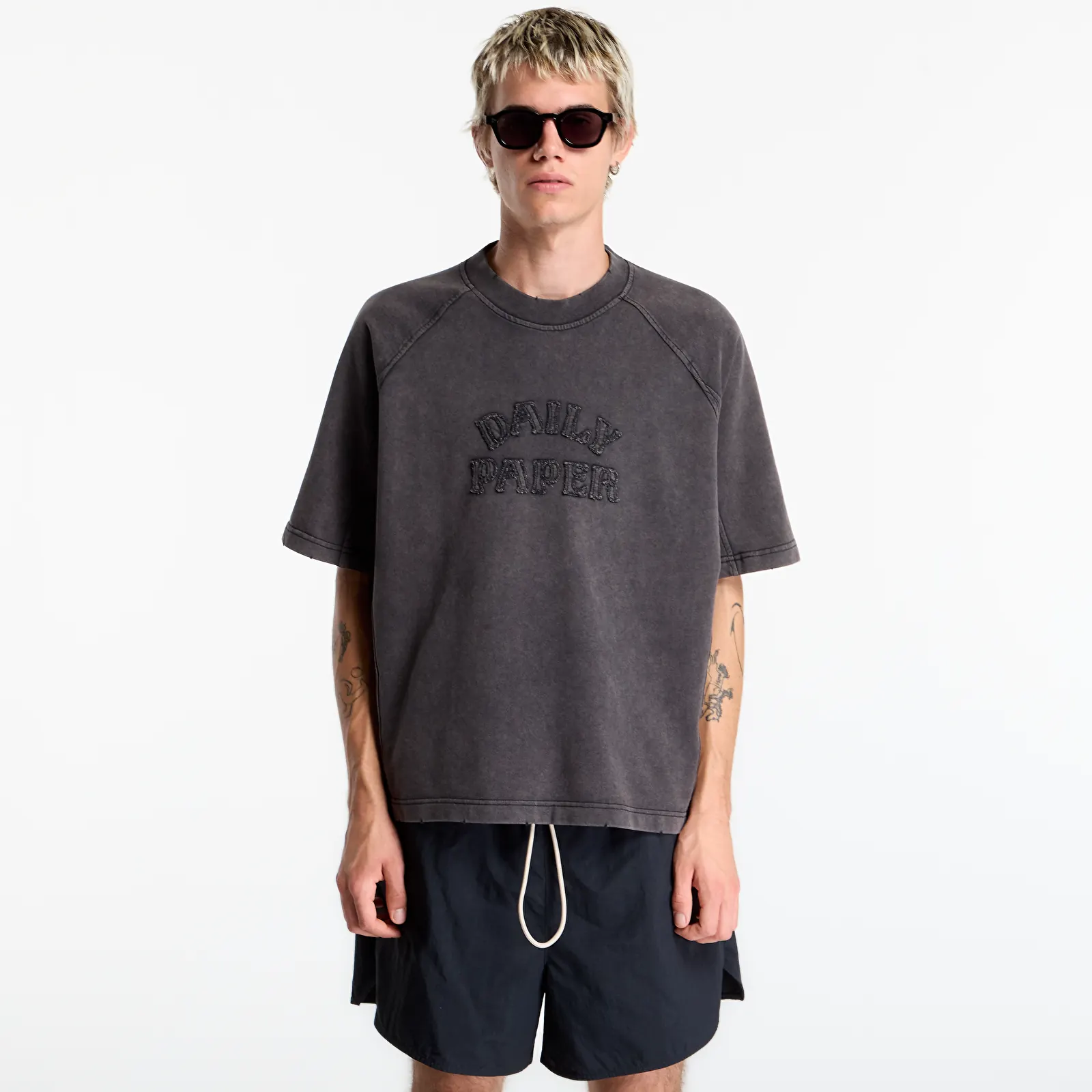 Мъжки тениски Daily Paper Raglan Stacked Dias Washed Jersey T Shirt Washed Black