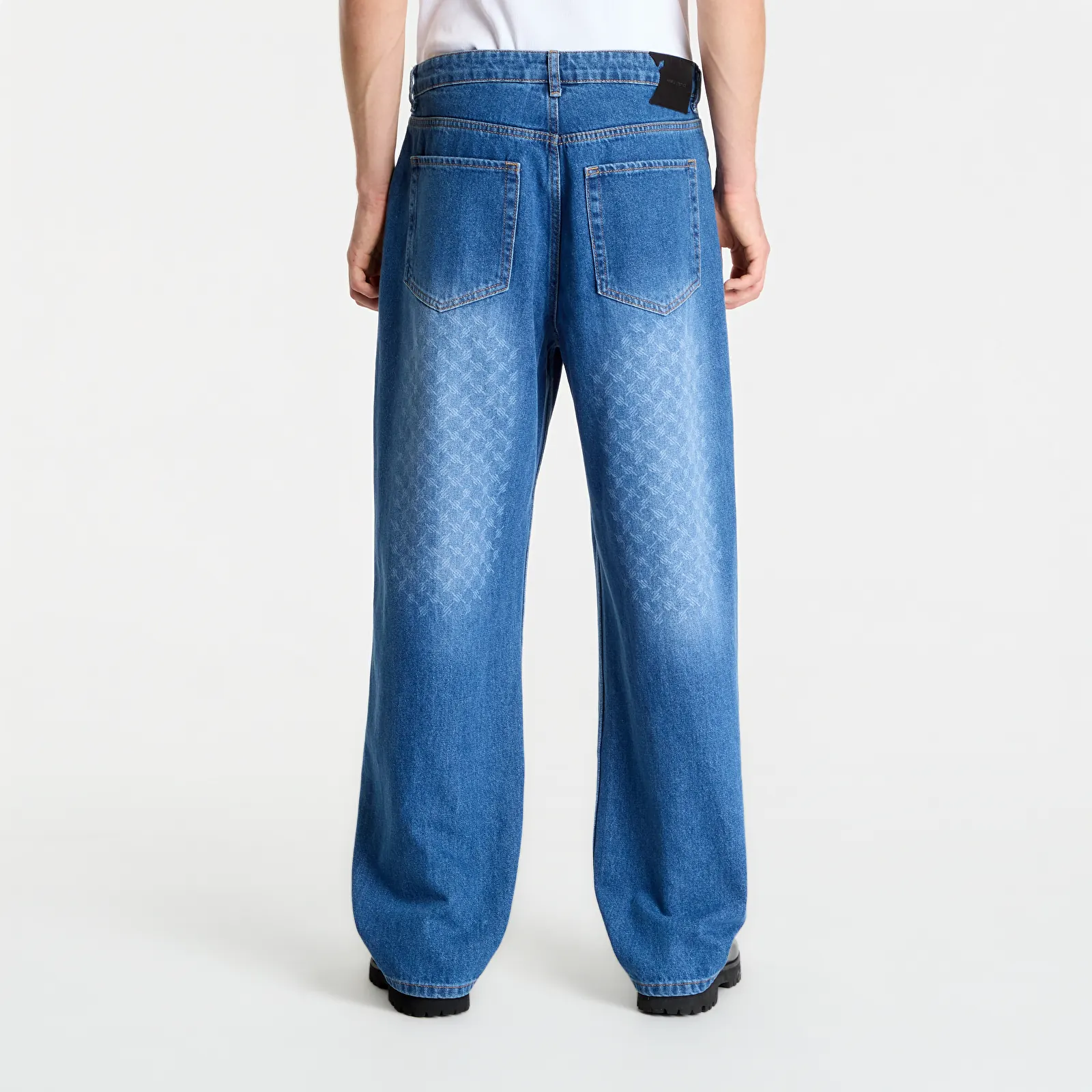 Moške kavbojke Daily Paper Faded Monogram Amba Jeans Mid Blue