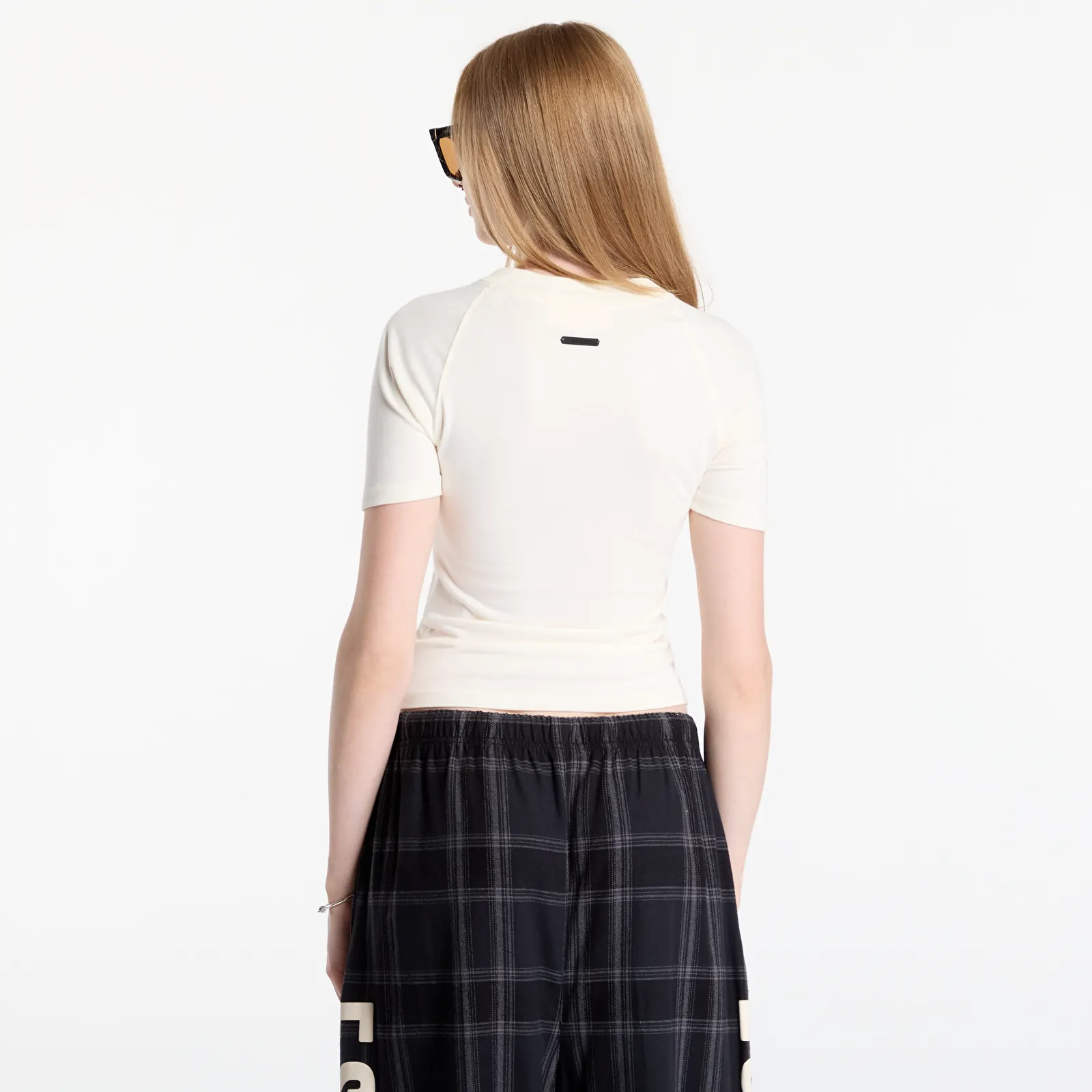 T-skjorter Fear Of God Essentials Women's Shrunken Baseball Tee Ivory