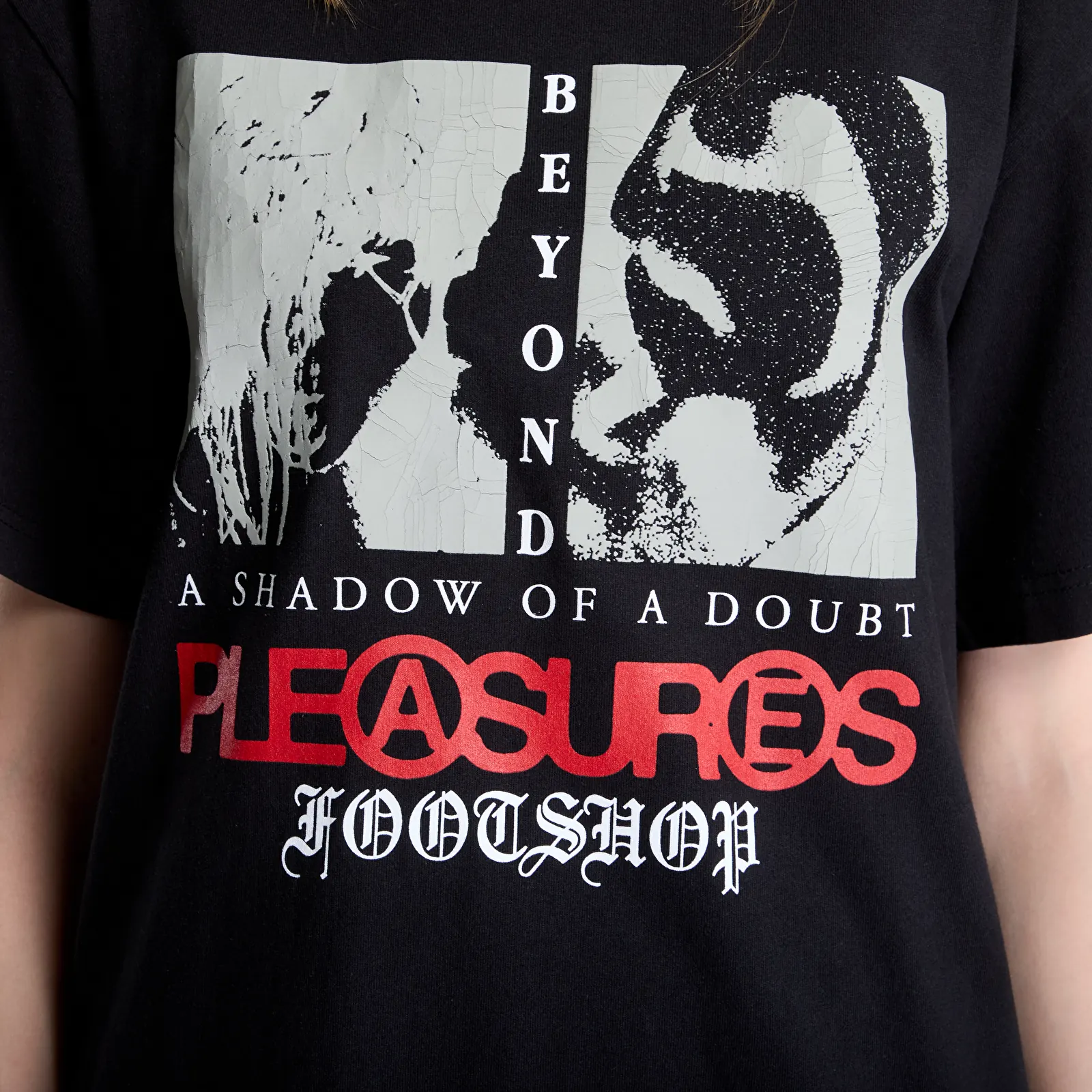 Magliette PLEASURES x FTSHP Zine T-Shirt UNISEX Black