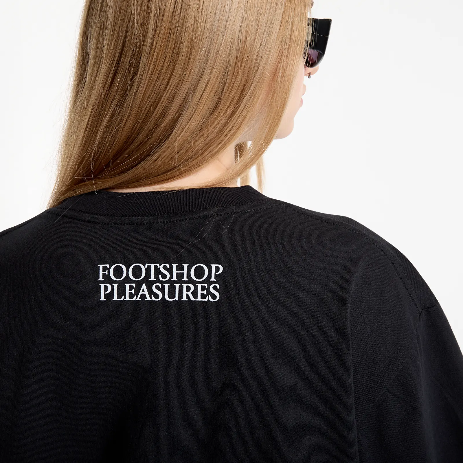 T-shirts PLEASURES x FTSHP Museum T-Shirt UNISEX Black