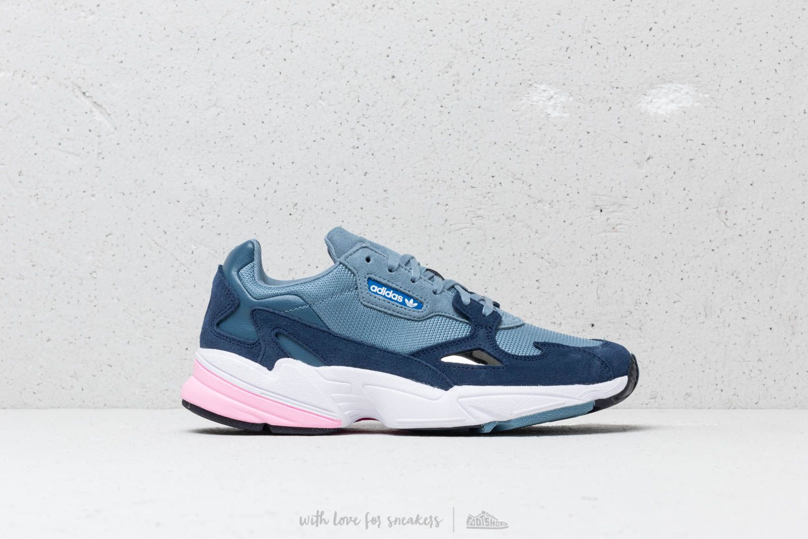 Women s shoes adidas Falcon W Raw Grey Raw Grey Light Pink Footshop