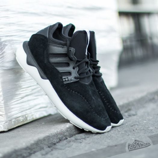 Adidas tubular moc runner black top