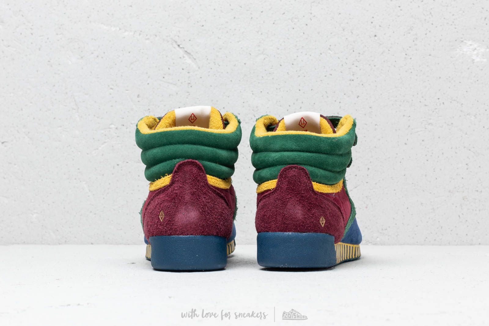 Reebok freestyle hi enfant bleu hot sale