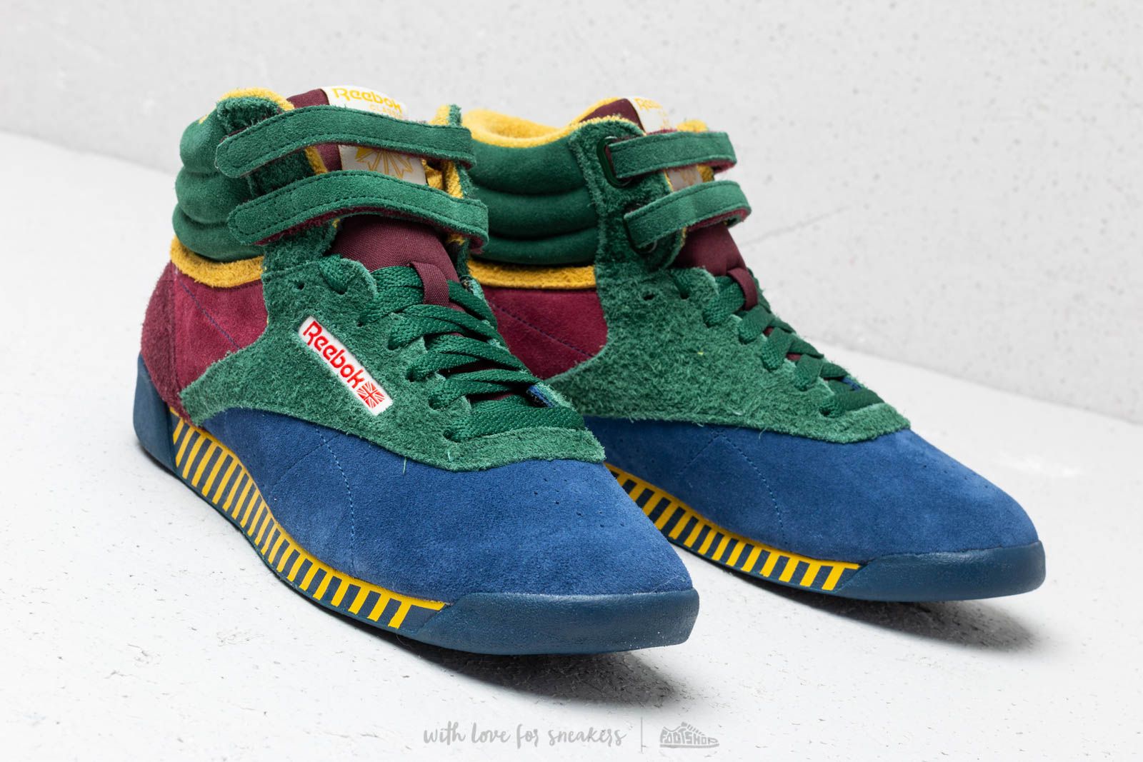 Reebok freestyle hi enfant paris hot sale