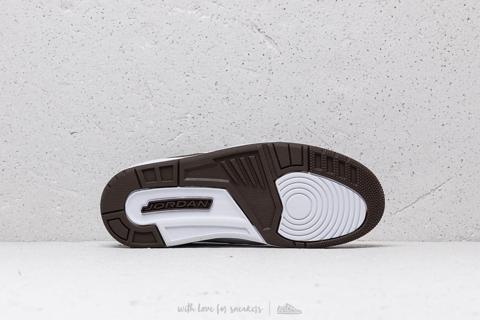 Zapatillas Hombre Air Jordan 3 Retro "Mocha" White/ Dark Mocha-Chrome
