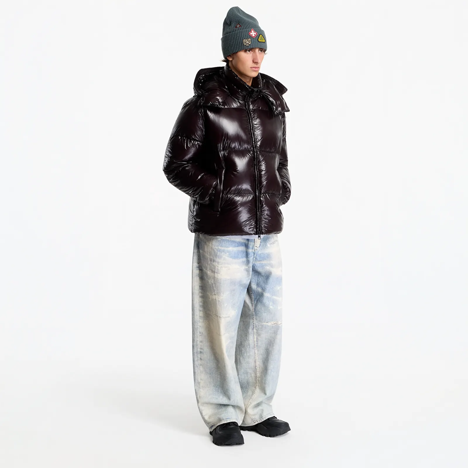 Пухени якета Diesel W-Rolfys-Wrd-Bkcp Jacket Black