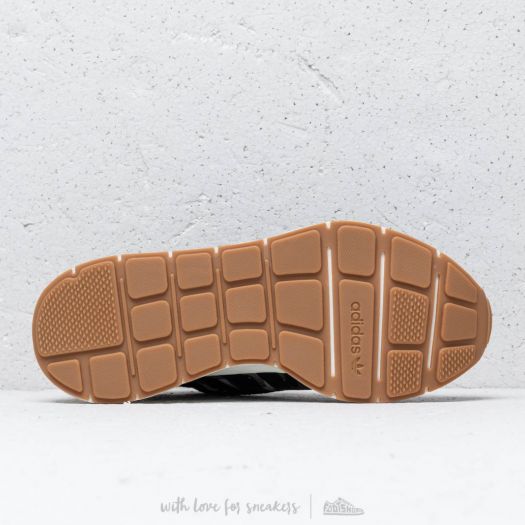 Adidas swift online run trace cargo