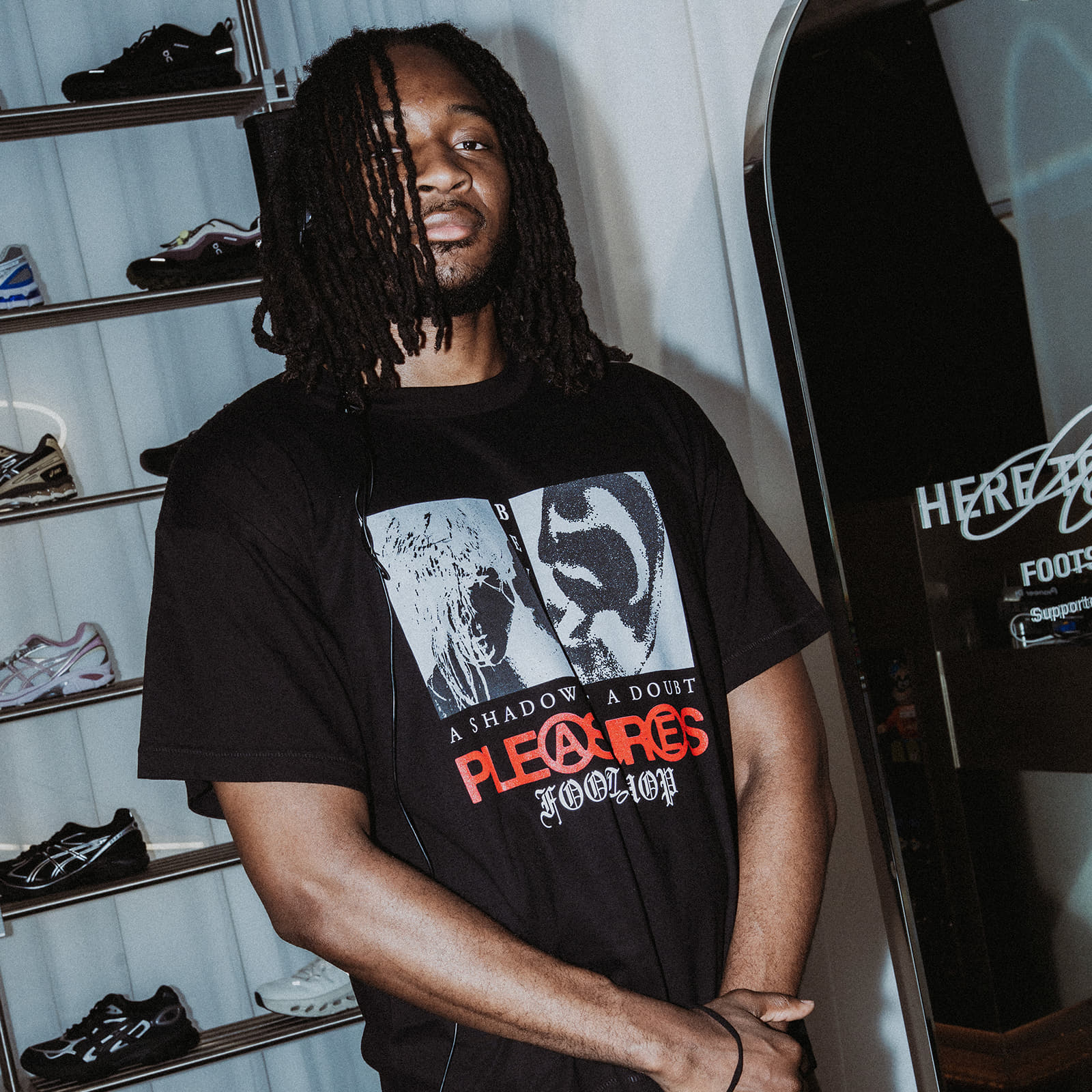 Magliette PLEASURES x FTSHP Zine T-Shirt UNISEX Black