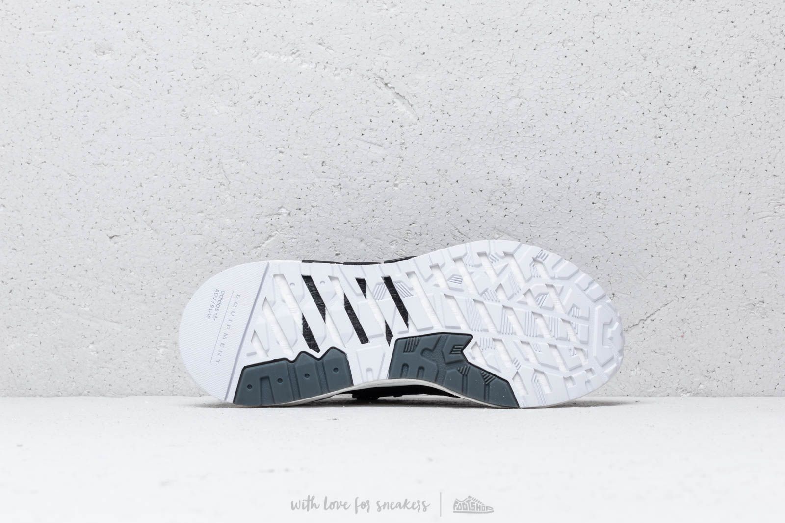 Férfi cipők adidas Eqt Support 91/18 Core Black/ Core Black/ Ftw White