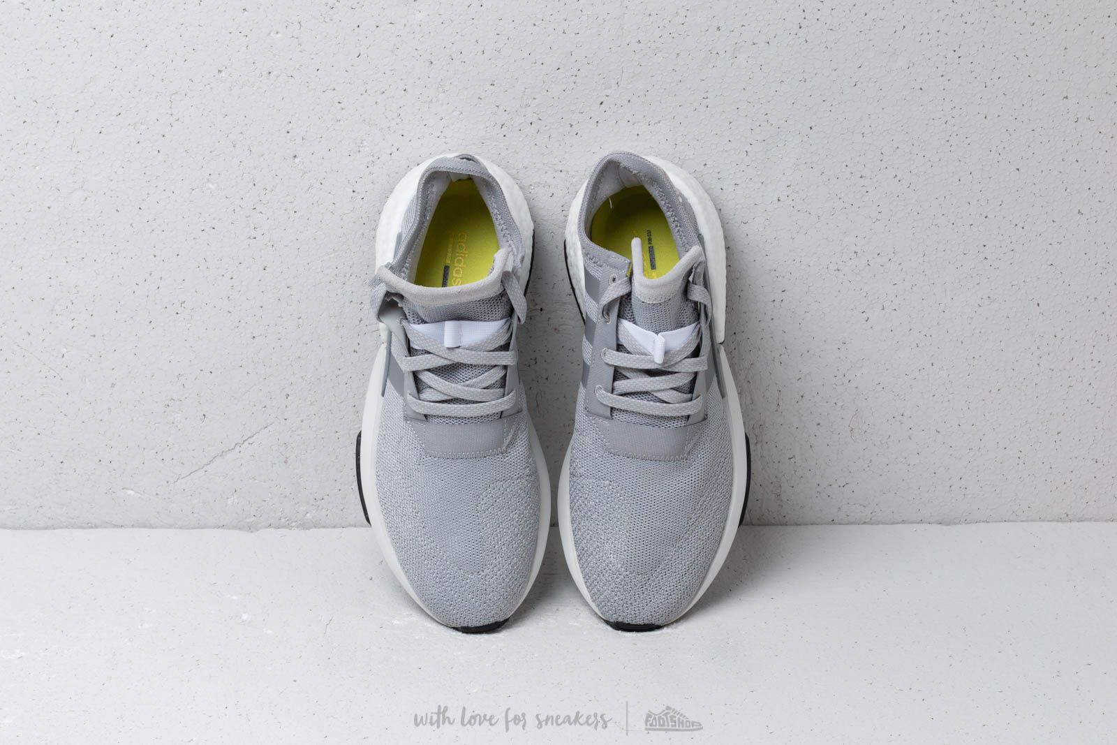 Adidas sales pod footshop