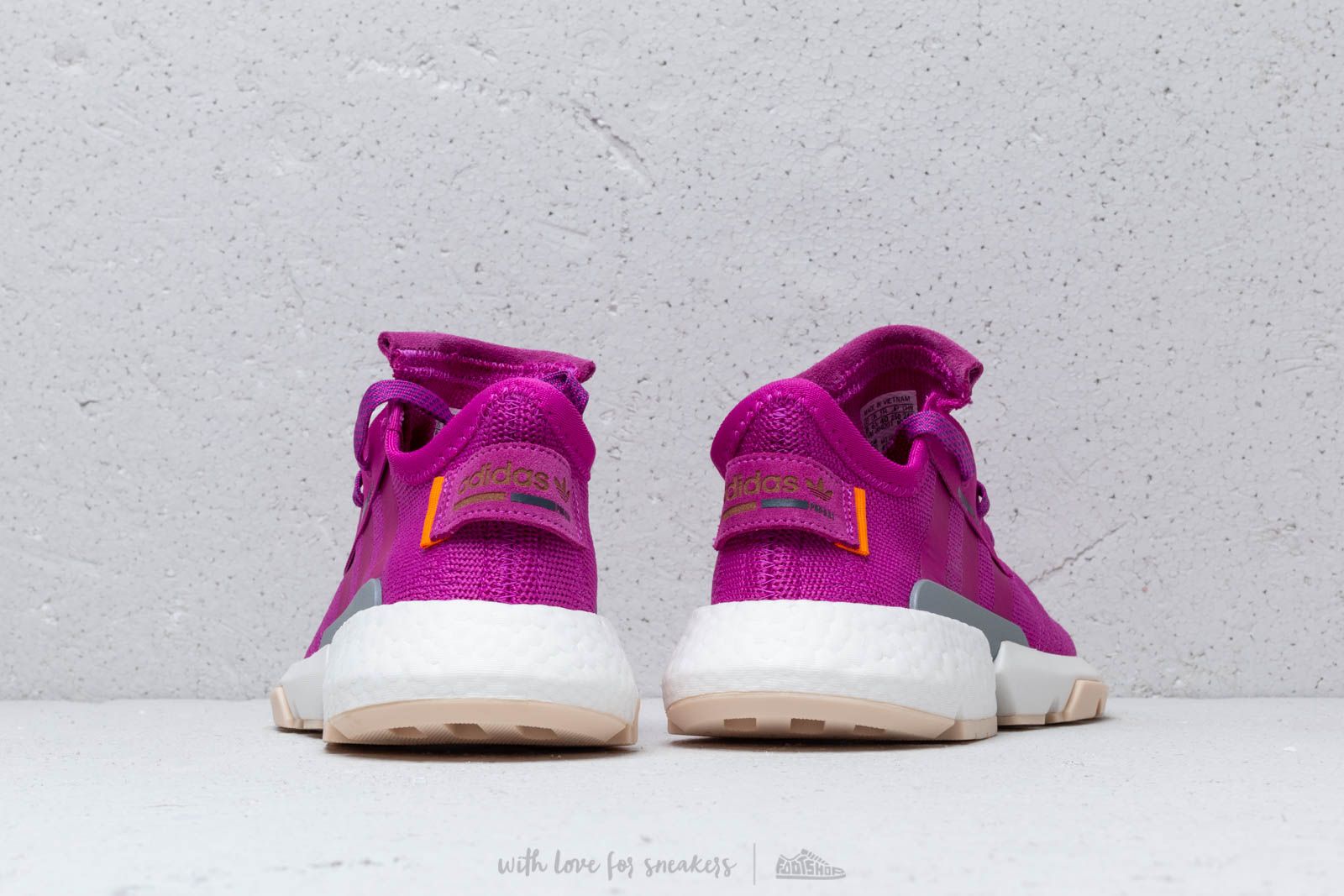Adidas pod pink hot sale