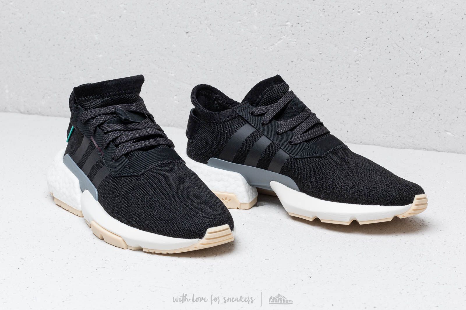 Dámské tenisky a boty adidas Pod-S3.1 W Core Black/ Core Black/ Maroon