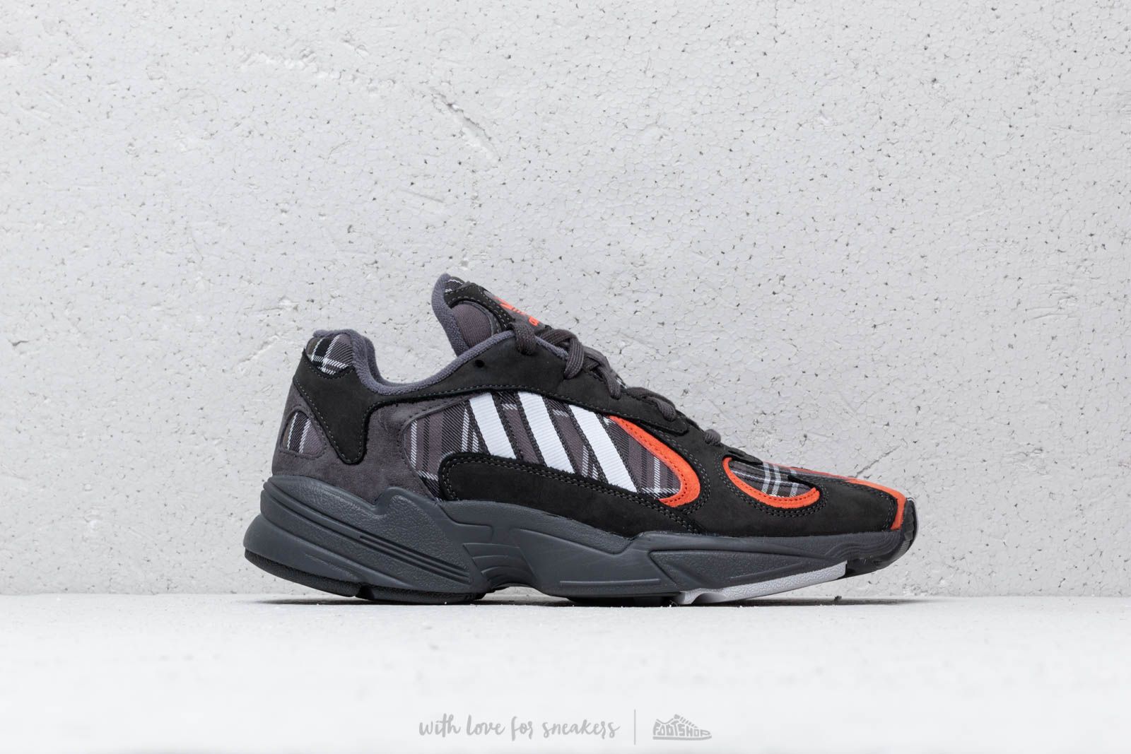 Men s shoes adidas Yung 1 Dgh Solid Grey Dgh Solid Grey Raw Amber Footshop