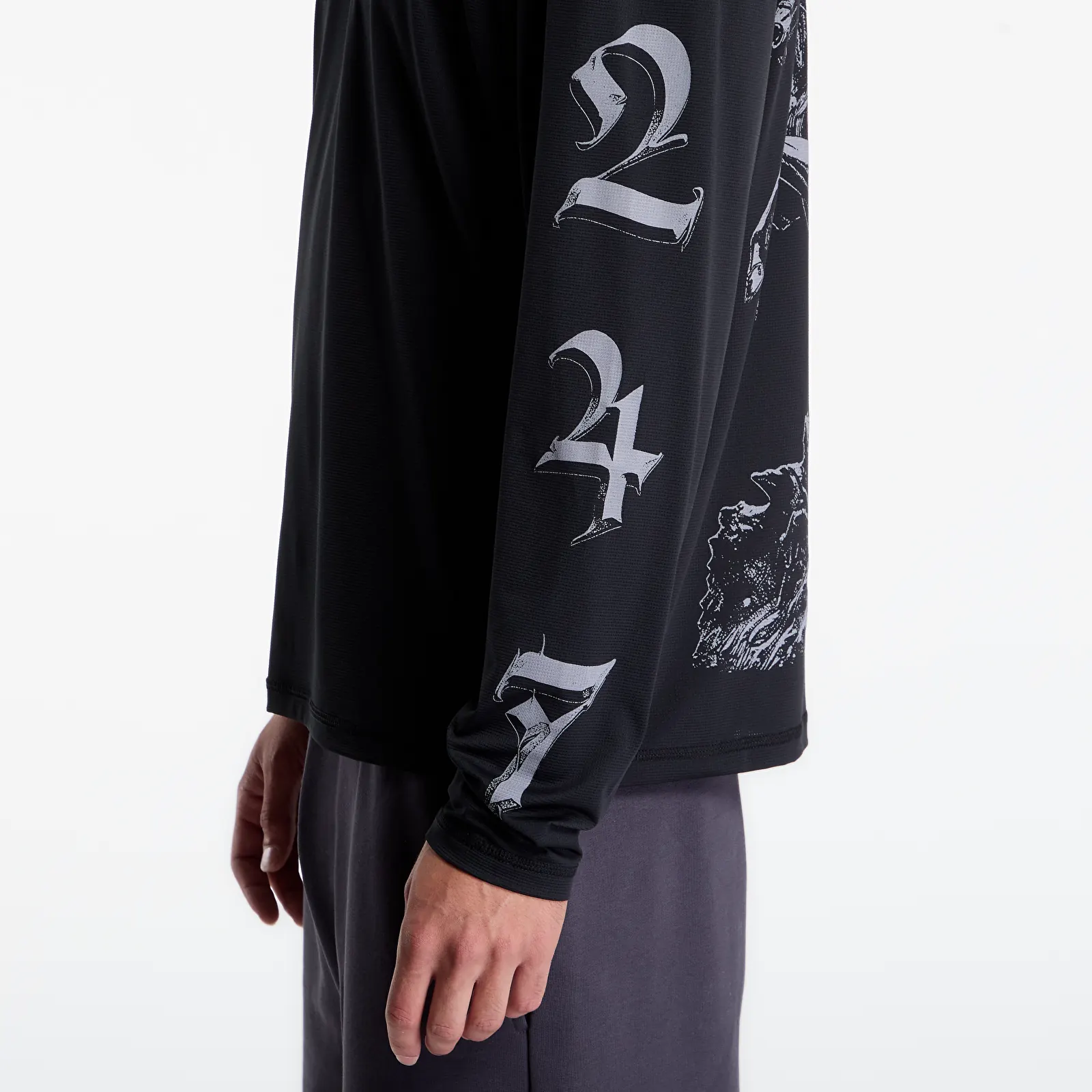Männer T-Shirts Represent 247 Noble Ls Tee UNISEX Jet Black