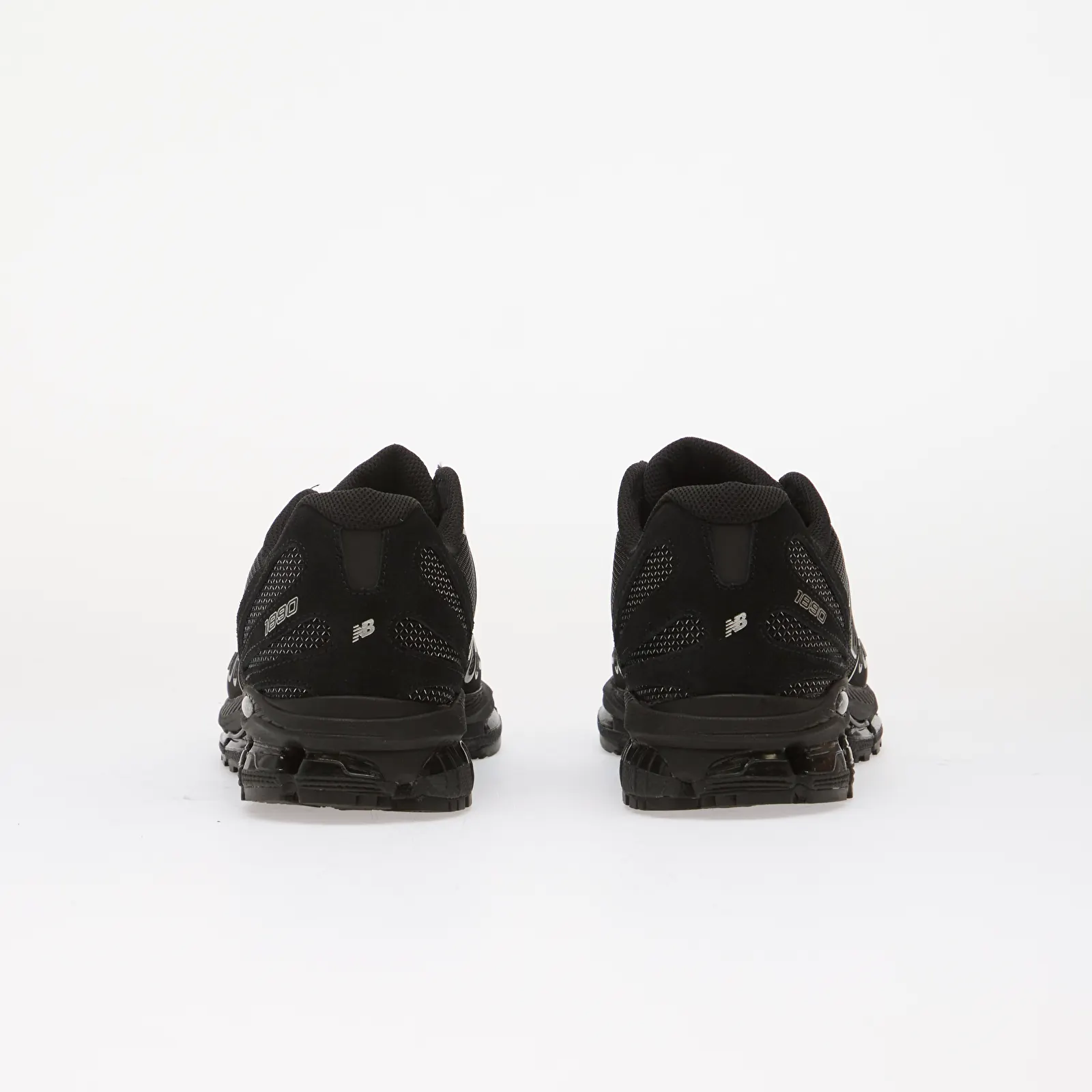 Încălțăminte și sneakerși pentru bărbați New Balance 1890 Black/ Silver Metallic/ Black Cement