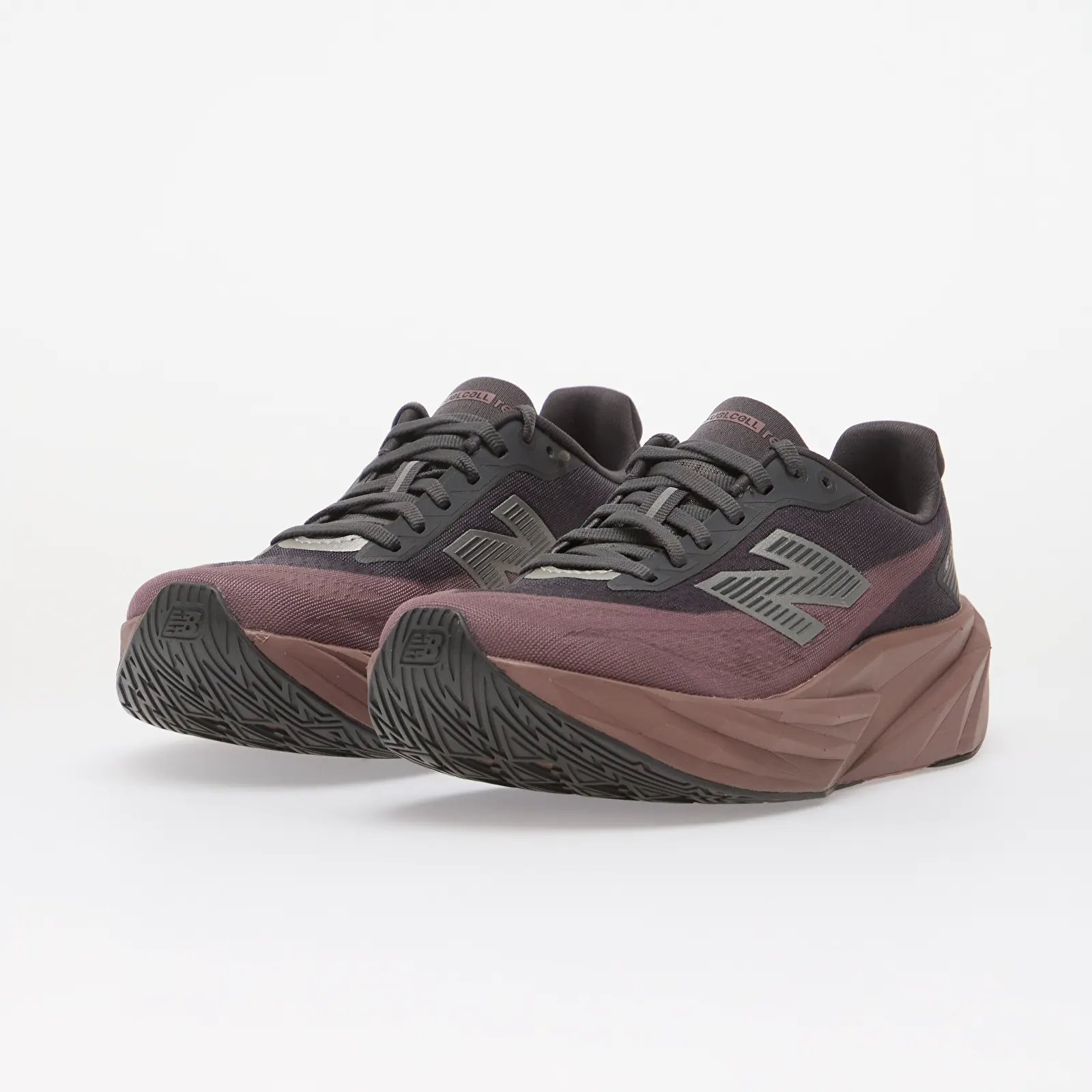 Women's shoes New Balance FuelCell Rebel v5 Magnet/ Pebble
