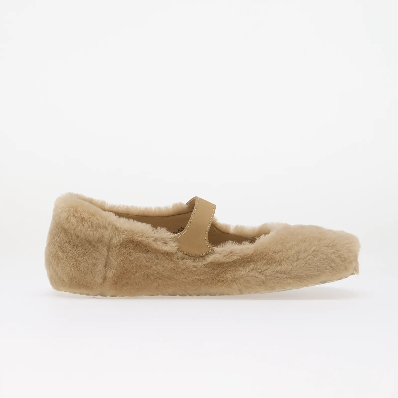 Ballerina's Birkenstock Santa Clarita Shearling Upper Sandcastle