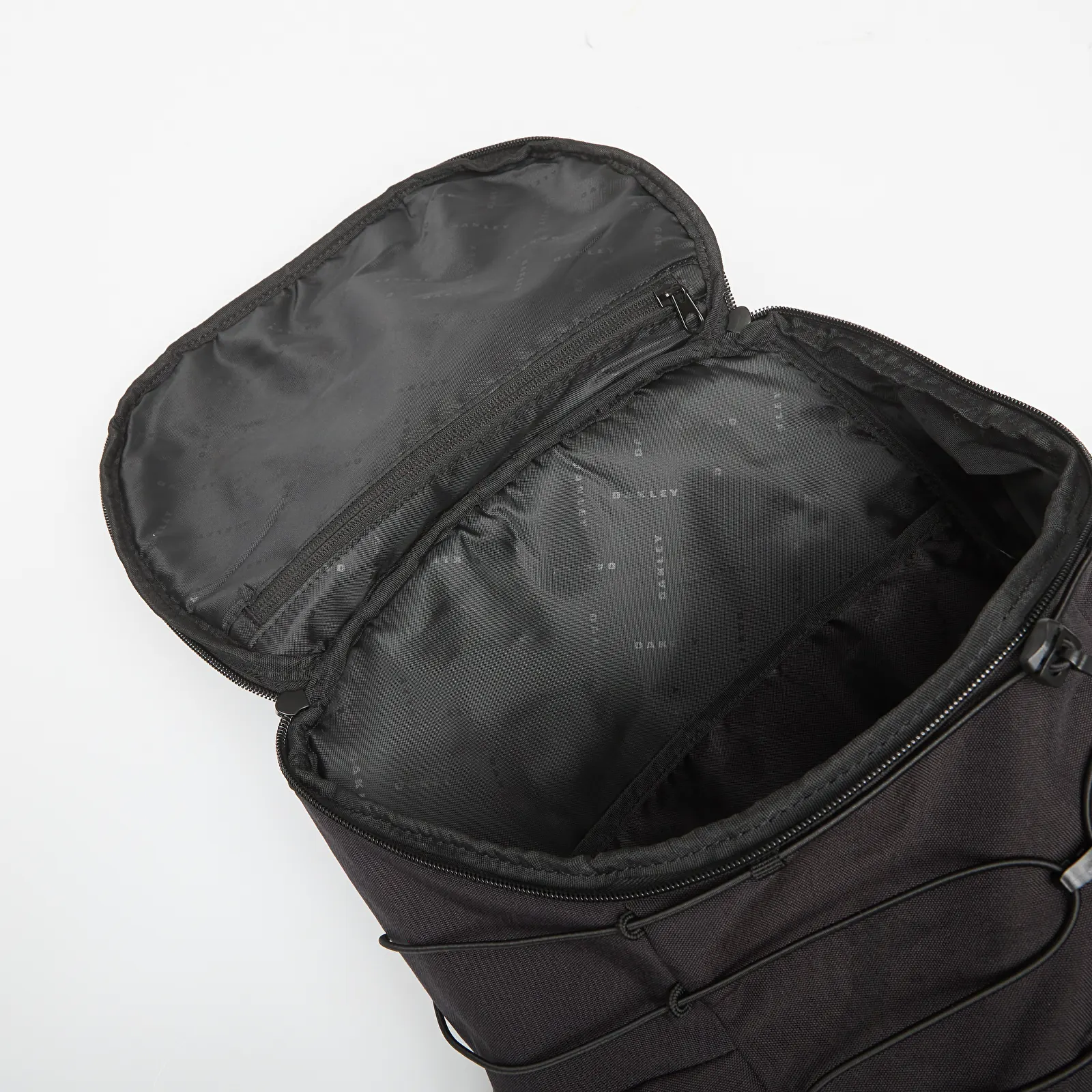 Рюкзаки Oakley Enduro 30L Backpack Pitch Black