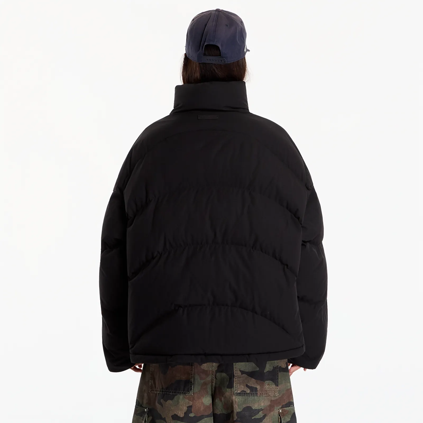 Kabátok Represent Riot Puffer UNISEX Black