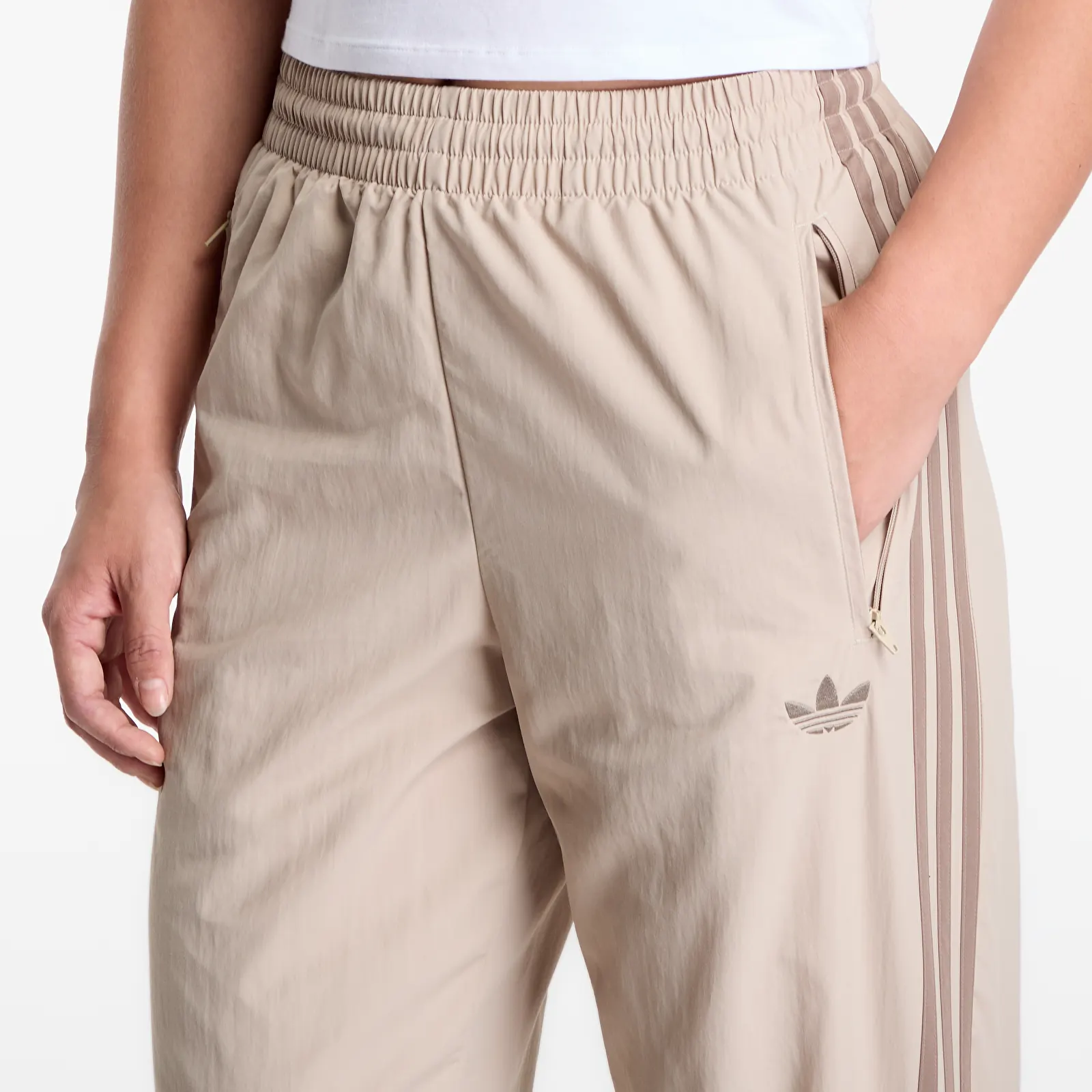 Pantalons de survêtement homme adidas Firebird Woven Pants UNISEX Khaki Three