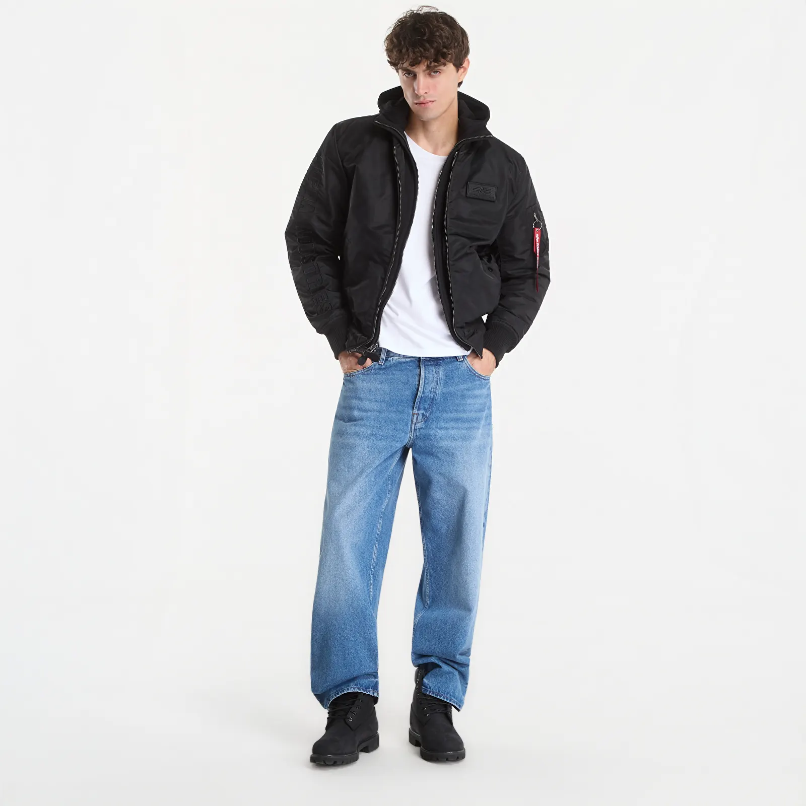 Miesten takit Alpha Industries MA-1 D-Tec Sleeve Embroidery Black/ Black