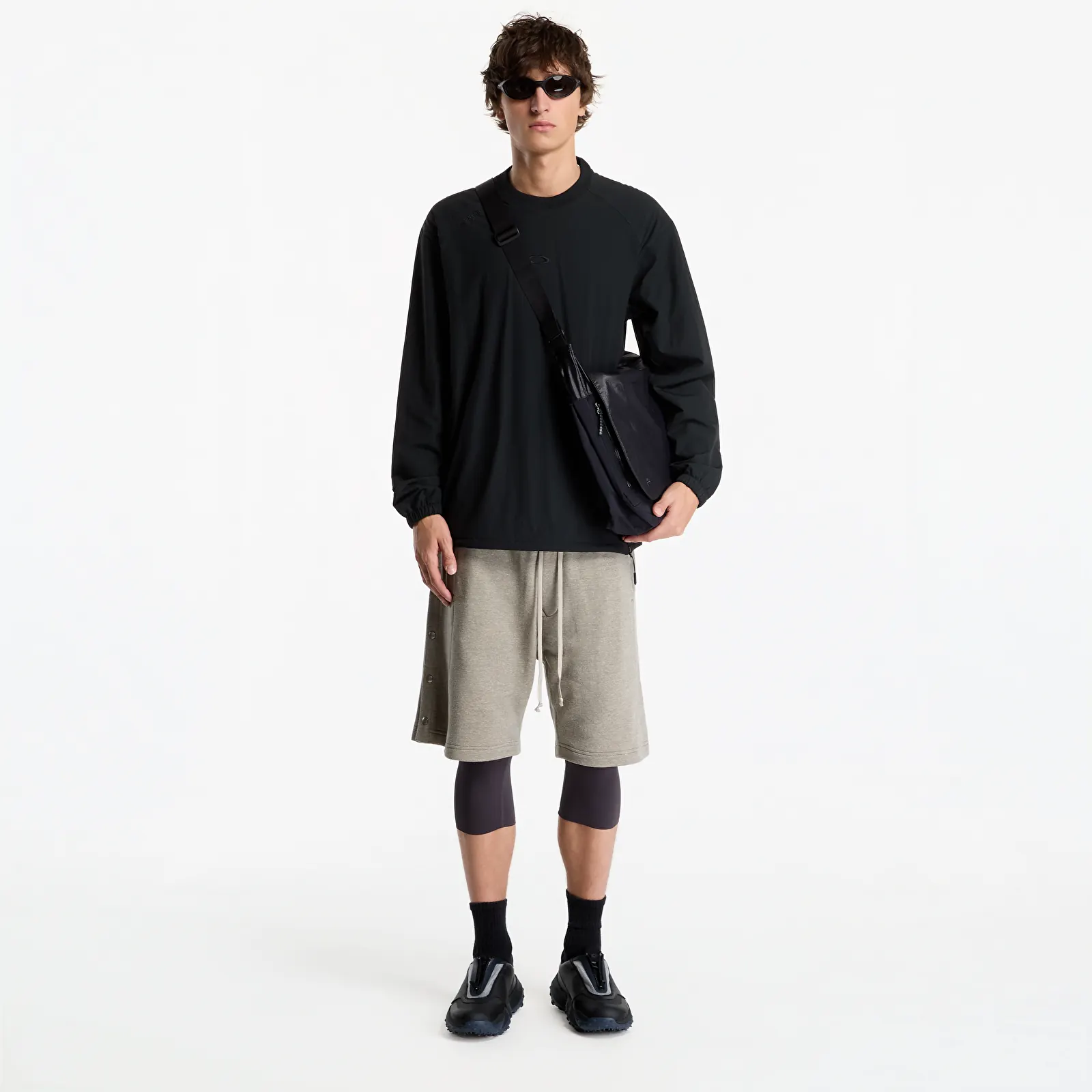 Hoodies and sweatshirts  Oakley Bowls Alpha Crewneck Blackout