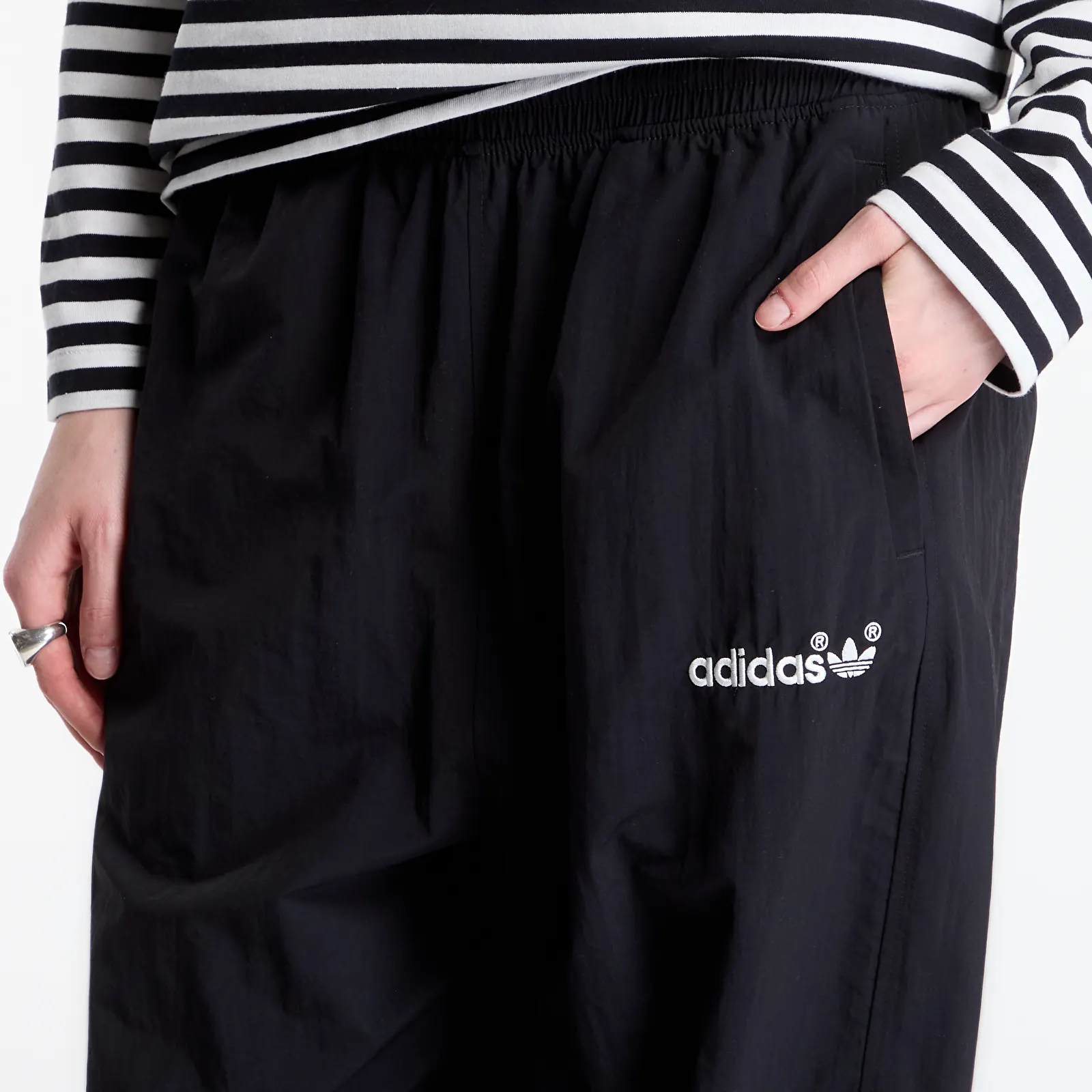 Trenerke adidas adiSignature Vista Wind Track Pants Black